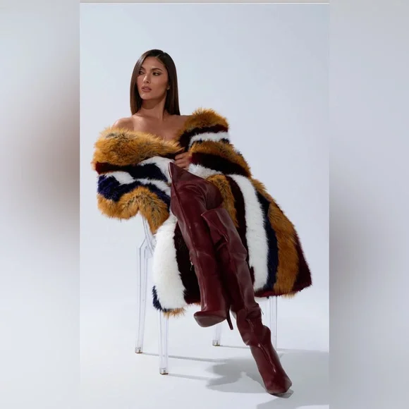 NWT AKIRA Striped Faux Fur Coat 1X/2X - Picture 2 of 11